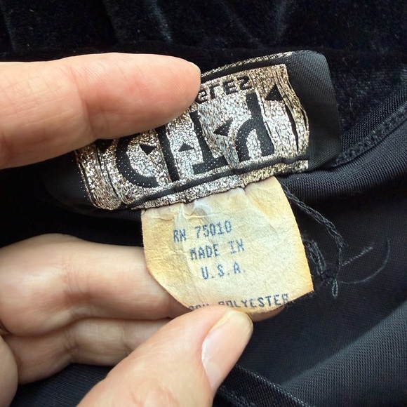 City Triangles Y2K 90s Black Velvet Maxi Dress Butterfly Beaded Side Slit - Picture 8 of 12